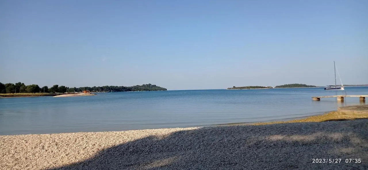 Sunny Apartment By The Sea 普拉